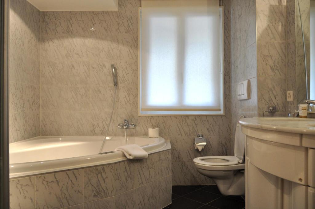 Hotel De La Paix Champéry Zimmer foto