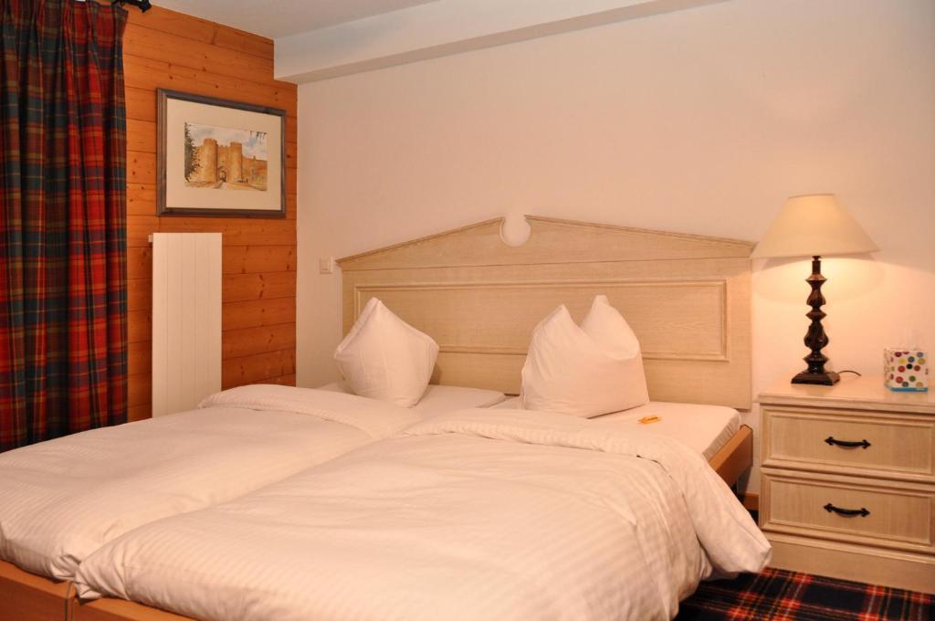 Hotel De La Paix Champéry Zimmer foto