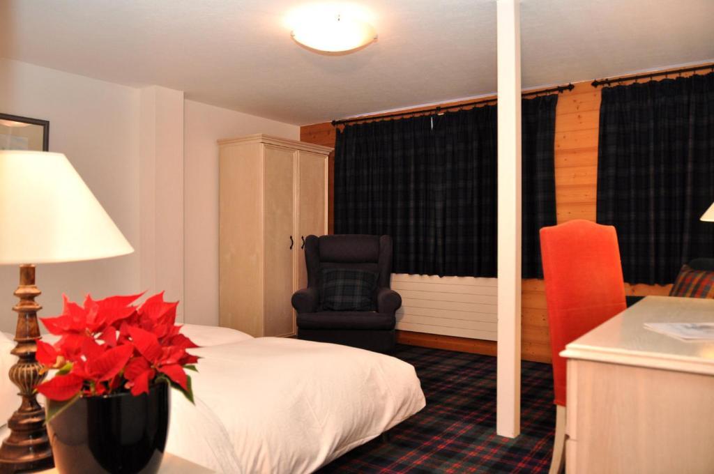 Hotel De La Paix Champéry Zimmer foto